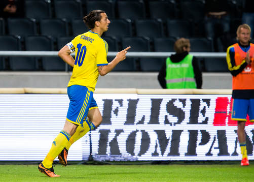 Sveriges Zlatan Ibrahimovic jublar