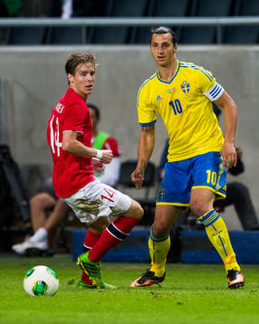 Norges Stefan Johansen och Sveriges Zlatan Ibrahimovic