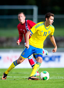 Sveriges Branimir Hrgotaunder träningsmatchen  mellan