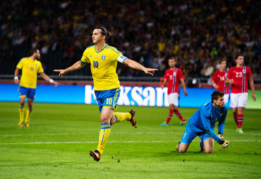 Sveriges Zlatan Ibrahimovic jublar