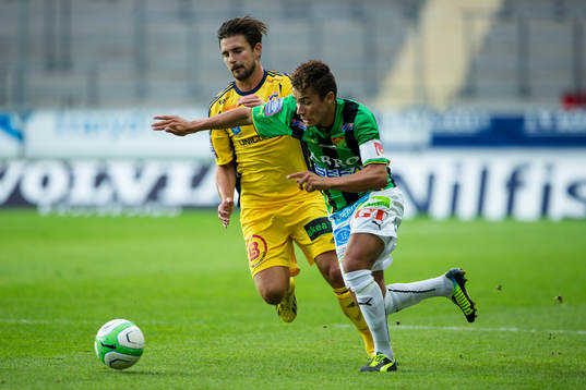 GAIS Malkolm Moenza steget före Ängelholms Robin Staaf