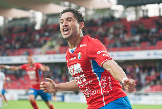 Pablo Pinones Arce, Öster jublar