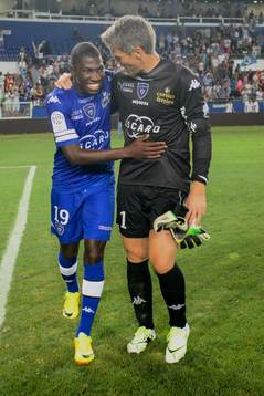 Adama BA / Mickael LANDREAU - 17.08.2013 - Bastia /