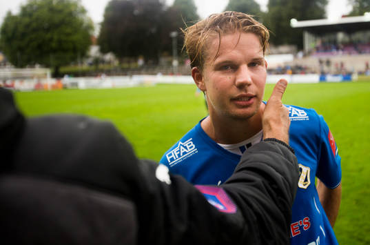 Halmstads 2-2 skytt Johan Blomberg
