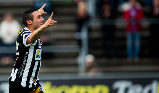 Bläddra bland fler bilder av Fotboll, Superettan, Landskrona - Östersund