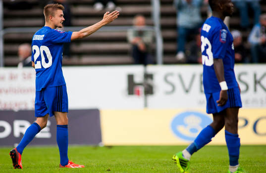 Östersunds Rasmus Lindkvist och Samuel Mensiro deppar