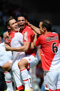 Lucas Ocampos / Emmanuel Riviere / Ricardo Carvalho -
