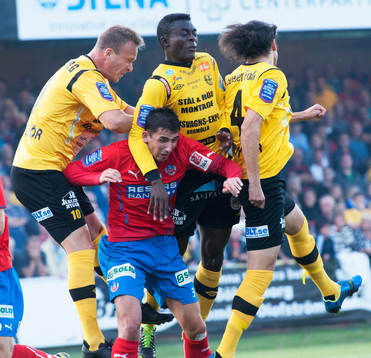 Mjällbys försvar stoppar Helsingborgs Loret Sadiku