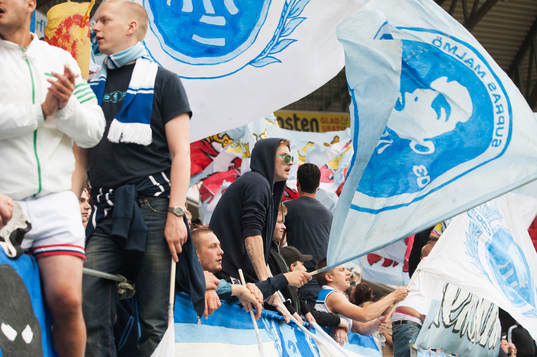 Supporterflaggor, supportrar, malmö