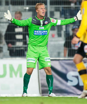 Pär Hansson, Helsingborg, deppar  i