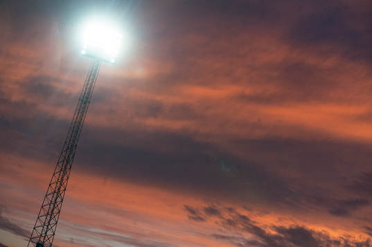 El-ljus, belysning, belysningsstolpe, himmel, moln,