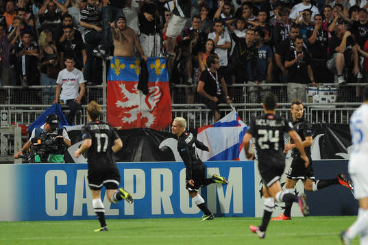 Fotboll, Kval till Champions League, Olympique Lyon - Real