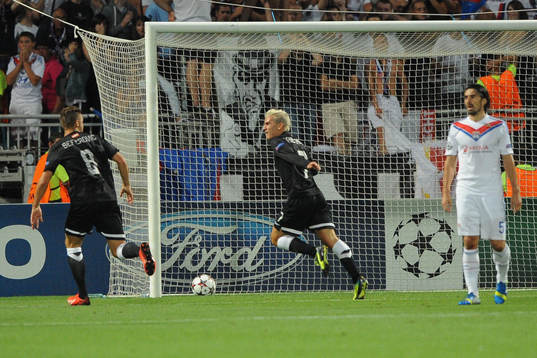 Fotboll, Kval till Champions League, Olympique Lyon - Real