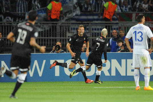Fotboll, Kval till Champions League, Olympique Lyon - Real