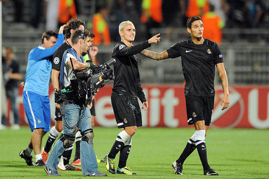 Fotboll, Kval till Champions League, Olympique Lyon - Real