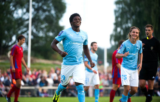 Malmös Benjamin Fadi gör 0-5 och jublar