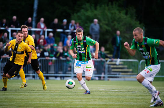 GAIS Adnan Maric jagar bollen