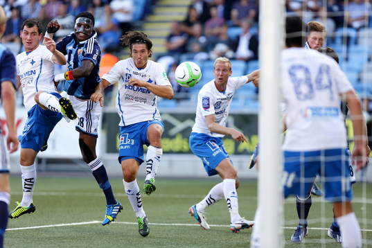 Norrköpings Nikola Tkalcic, Djurgårdens Daniel Amartey,