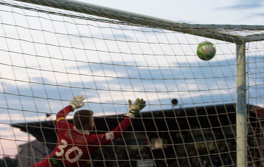 0-4 Darijan Bonanic, IFK Göteborg, frispark i krysset