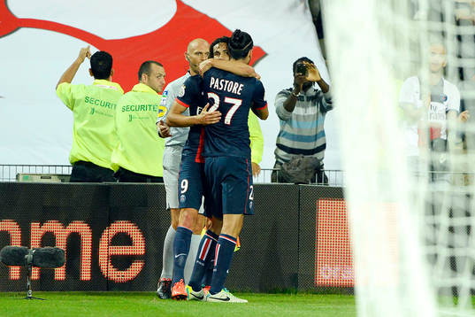 Joie Edinson CAVANI - 25.08.2013 - Nantes / Paris Sant