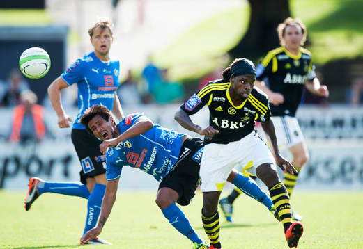 Varning, Antonio Rojas, Halmstad, Martin Mutumba, AIK,  i