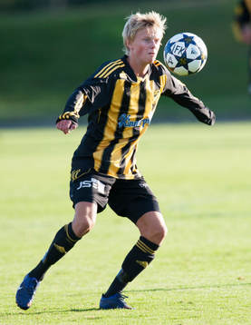 Bläddra bland fler bilder av Fotboll, division 3, IFK Hässleholm - Stafsinge