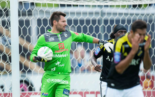 Stojan Lukic, målvakt, Halmstad, i