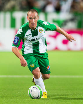 Hammarbys Christoffer Carlsson med bollen