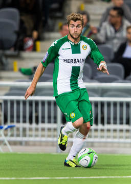 Hammarbys Christophe Lallet med bollen
