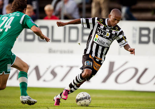 Landskrona BOIS Amethyst Bradley Ralani i fotbollsmatchen i