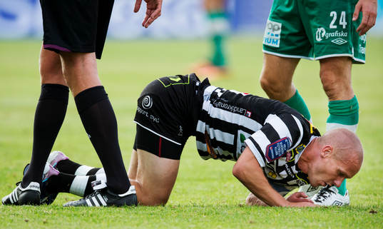 Landskrona BOIS Fredrik Svanbäck deppar i fotbollsmatchen