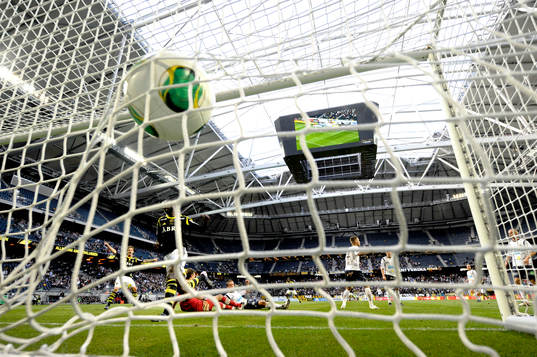 Henok Goitom, AIK gör 1-0 till AIK