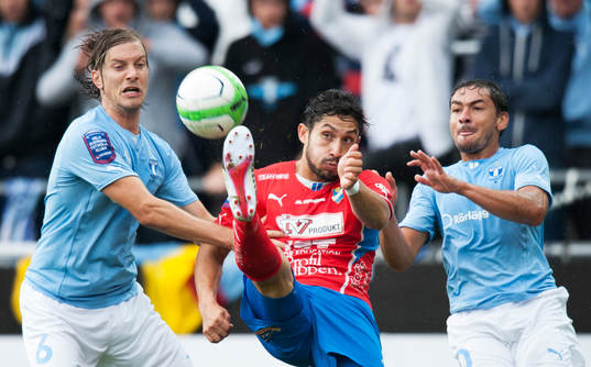 Bläddra bland fler bilder av Fotboll, allsvenskan, Öster - Malmö FF