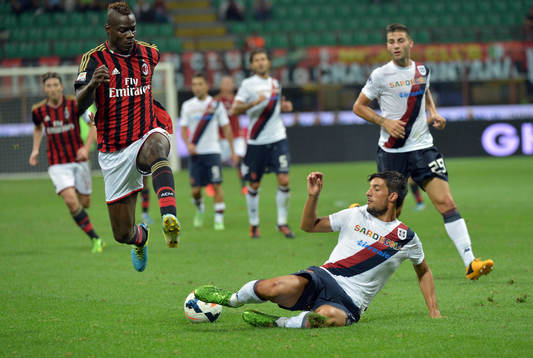 Bläddra bland fler bilder av Fotboll, Serie A, Milan - Cagliari