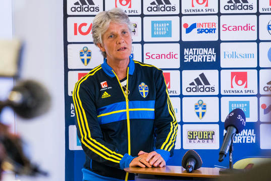 Sveriges förbundskapten Pia Sundhage pressenterar