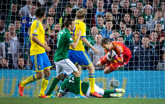 Sveriges målvakt Andreas Isaksson i fotbolls VM-kval