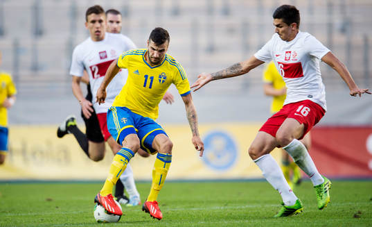 Sveriges Mikael Ishak i kvalmatchen till u21-EM mellan