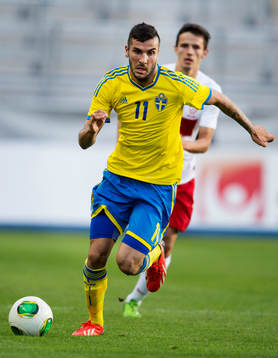 Sveriges Mikael Ishak i kvalmatchen till u21-EM mellan