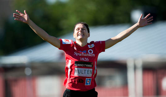 Bläddra bland fler bilder av Fotboll, damallsvenskan, Kristianstad - Mallbacken
