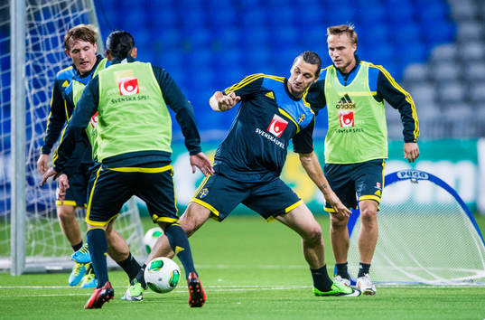 Sveriges Kim Källström stämplas illa av Zlatan