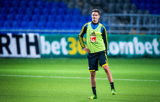 Sveriges Mikael Lustig känner