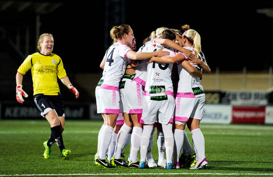 LdB Malmö gör 1-0 och till och med LdB Malmös målvakt