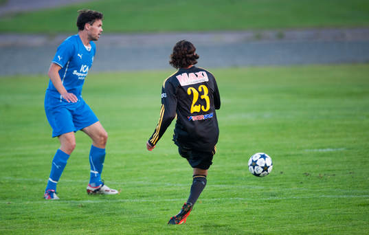 2-0, Karim Al-Asi, IFK Hässleholm, skruvar in bollen vid
