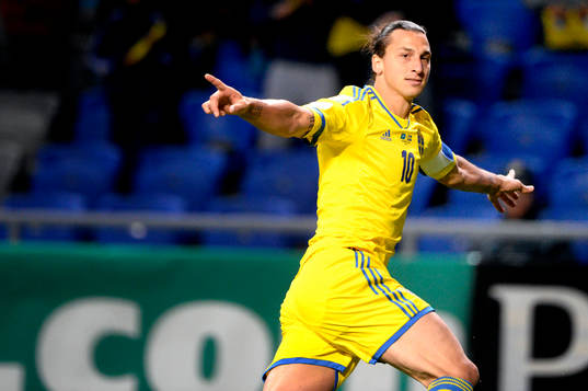 Sveriges Zlatan Ibrahimovic jublar