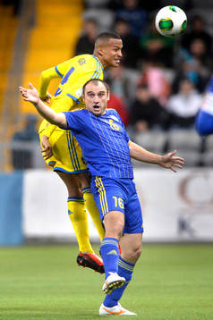 Sveriges Martin Olsson i nickduell med Kazakstans Andrey