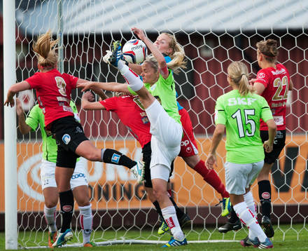 2-0 Lorca van de Putte (22) som väntar ut Margret Lara