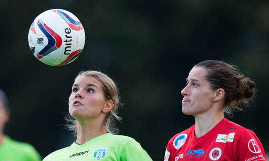Andrine Hegerberg, Göteborg och Johanna Rasmussen,