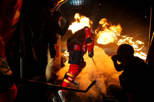 Bläddra bland fler bilder av Ishockey, Hockeyallsvenskan, Djurgården - Troja Ljungby