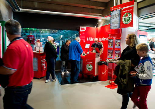 Svenska Spel har en monter där man kan lägga spel