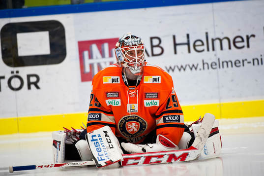 s målvakt Munroe Scott